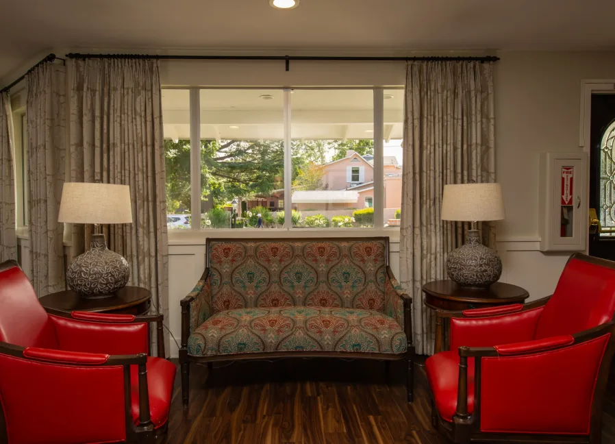 Elegant lobby seating area at Gables of Ojai